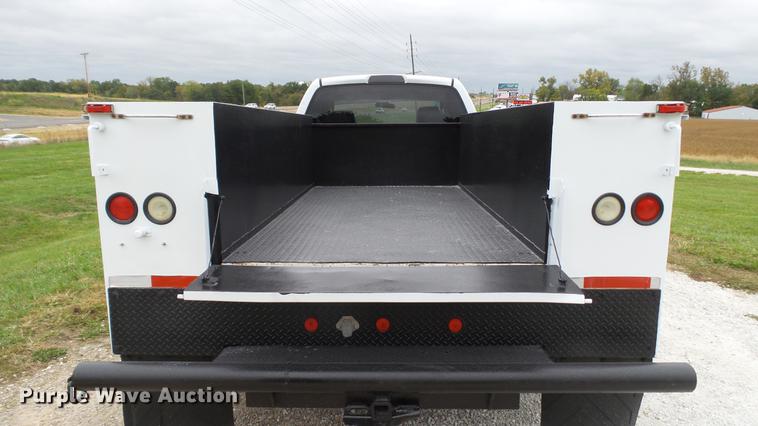 image for item DE4922 2008 Dodge Ram 4500 Quad Cab utility bed truck