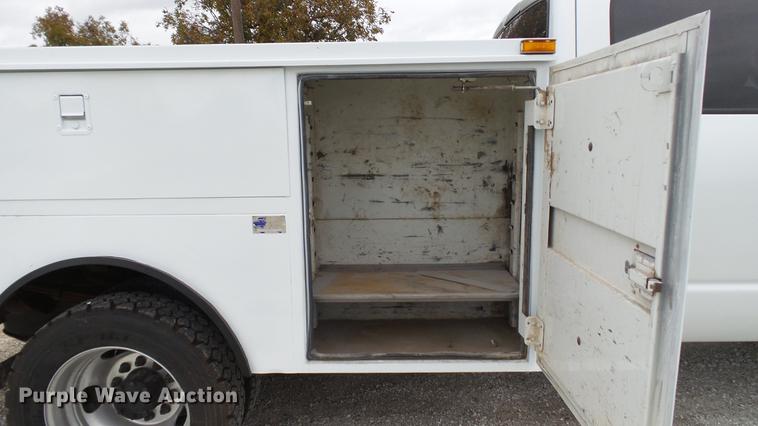 image for item DE4922 2008 Dodge Ram 4500 Quad Cab utility bed truck