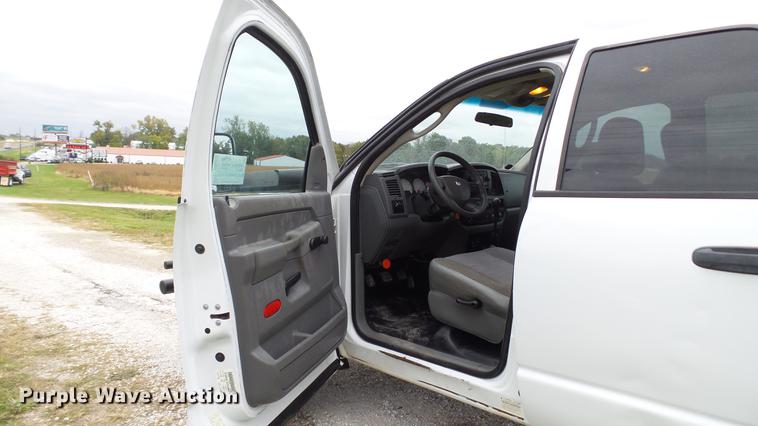 image for item DE4922 2008 Dodge Ram 4500 Quad Cab utility bed truck