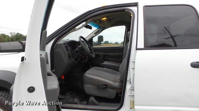 image for item DE4922 2008 Dodge Ram 4500 Quad Cab utility bed truck