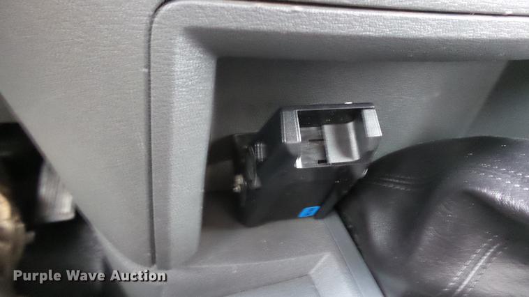 image for item DE4922 2008 Dodge Ram 4500 Quad Cab utility bed truck