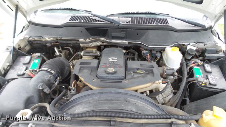 image for item DE4922 2008 Dodge Ram 4500 Quad Cab utility bed truck