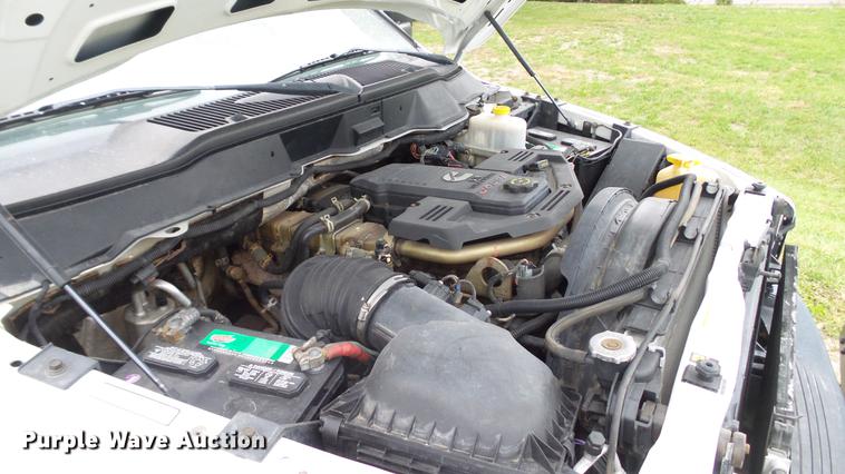 image for item DE4922 2008 Dodge Ram 4500 Quad Cab utility bed truck