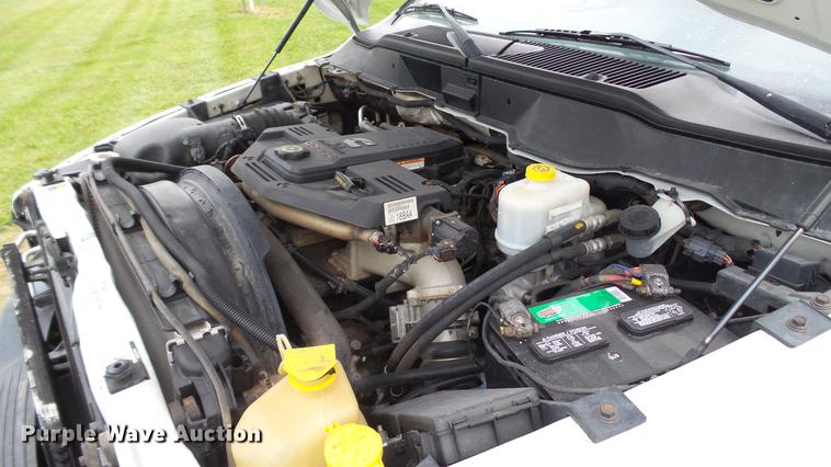 image for item DE4922 2008 Dodge Ram 4500 Quad Cab utility bed truck