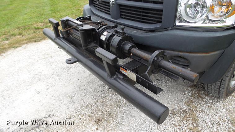 image for item DE4922 2008 Dodge Ram 4500 Quad Cab utility bed truck