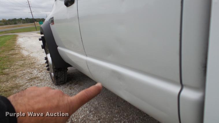 image for item DE4922 2008 Dodge Ram 4500 Quad Cab utility bed truck