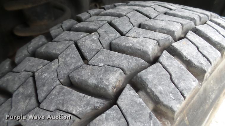 image for item DE4922 2008 Dodge Ram 4500 Quad Cab utility bed truck