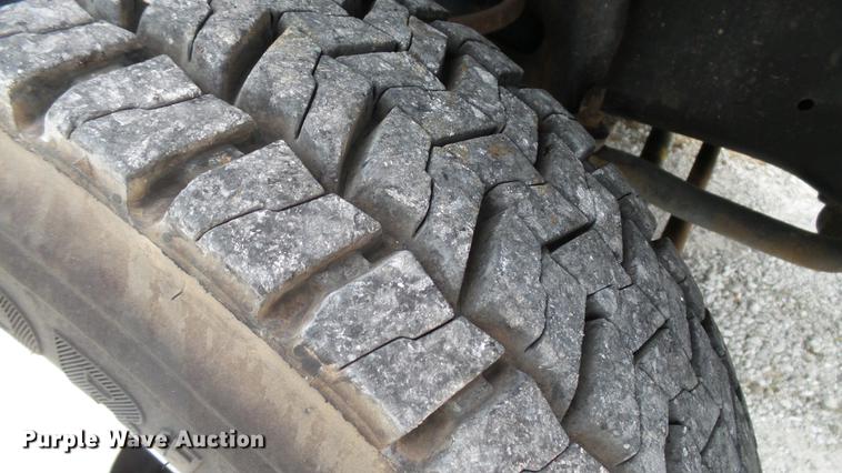 image for item DE4922 2008 Dodge Ram 4500 Quad Cab utility bed truck