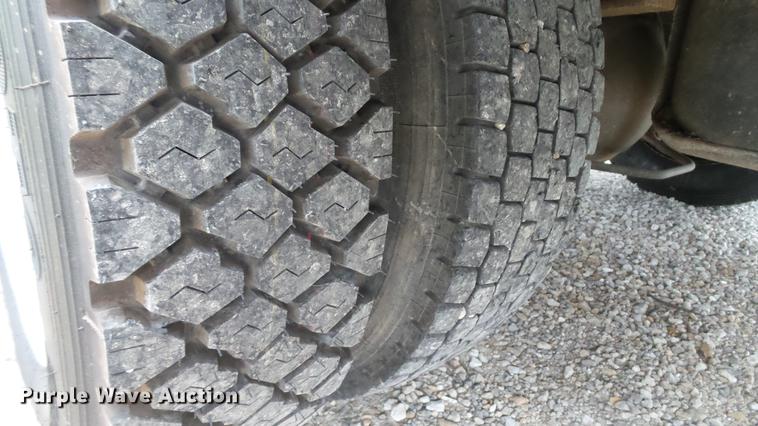 image for item DE4922 2008 Dodge Ram 4500 Quad Cab utility bed truck