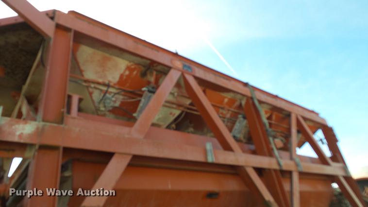 image for item DE4930 1973 Ross 250-8 Mobiliner Central Mix concrete plant