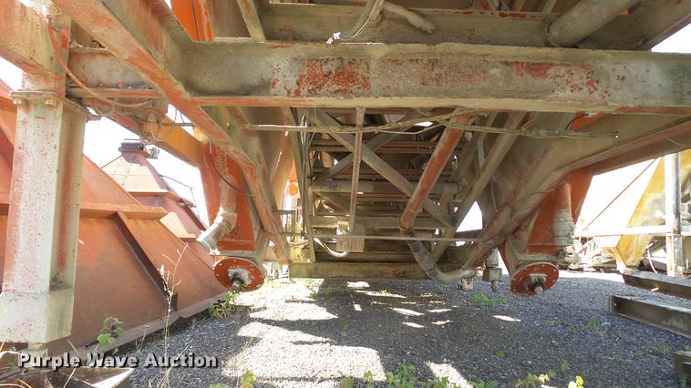 image for item DE4930 1973 Ross 250-8 Mobiliner Central Mix concrete plant