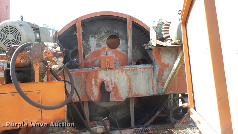 image for item DE4930 1973 Ross 250-8 Mobiliner Central Mix concrete plant