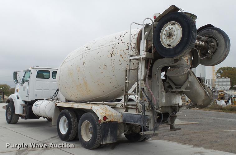 image for item DE4932 2000 Sterling ready mix truck