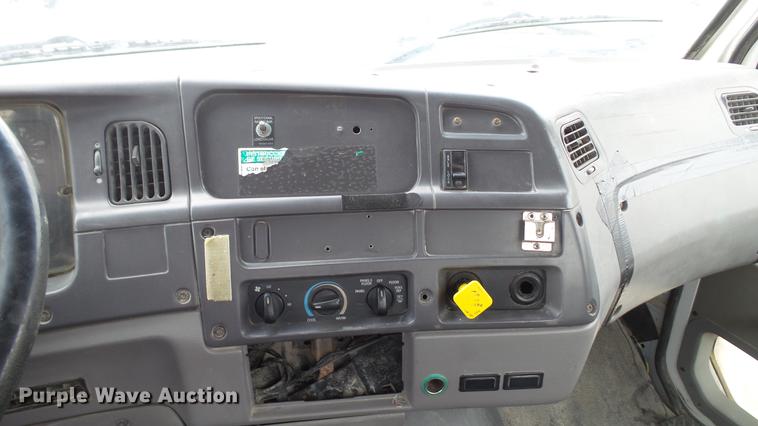 image for item DE4932 2000 Sterling ready mix truck