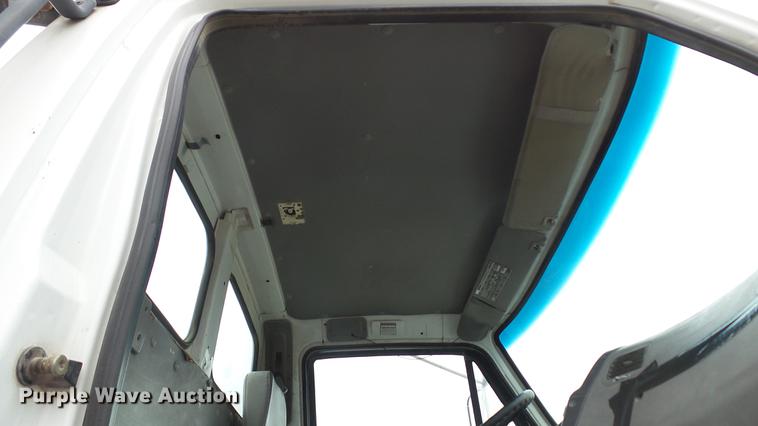 image for item DE4932 2000 Sterling ready mix truck