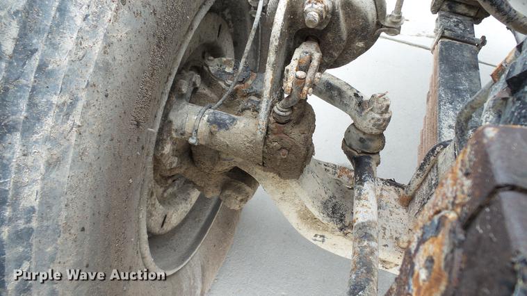 image for item DE4932 2000 Sterling ready mix truck