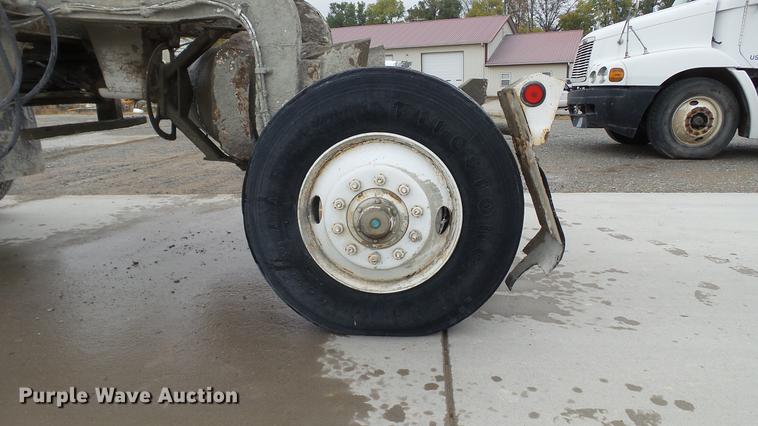 image for item DE4932 2000 Sterling ready mix truck