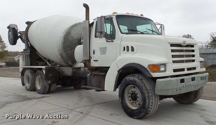 image for item DE4933 2000 Sterling ready mix truck