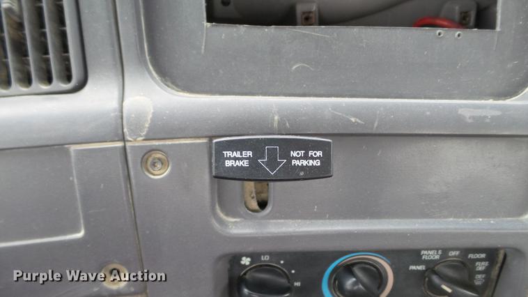 image for item DE4933 2000 Sterling ready mix truck