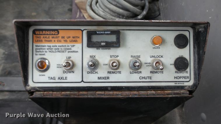 image for item DE4933 2000 Sterling ready mix truck