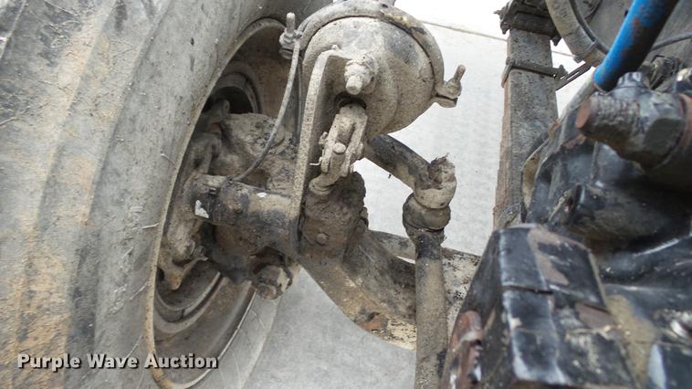 image for item DE4933 2000 Sterling ready mix truck