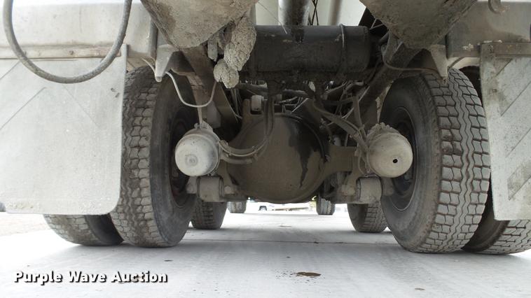 image for item DE4933 2000 Sterling ready mix truck