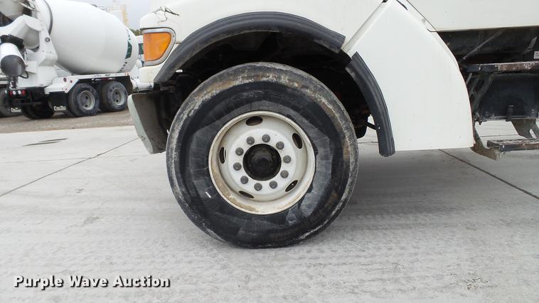 image for item DE4933 2000 Sterling ready mix truck