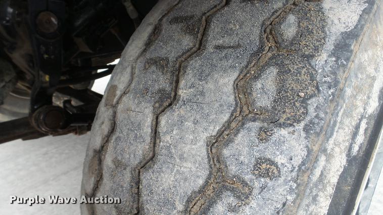 image for item DE4933 2000 Sterling ready mix truck