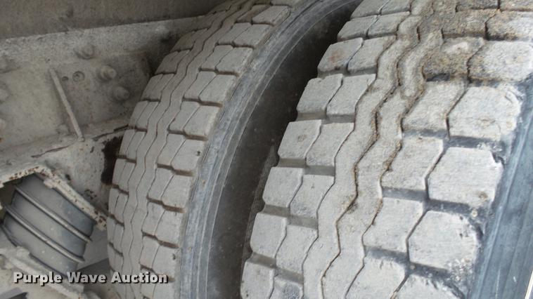 image for item DE4933 2000 Sterling ready mix truck