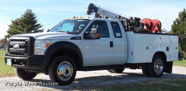 image for item DE4937 2011 Ford F450 Super Duty SuperCab service truck with crane