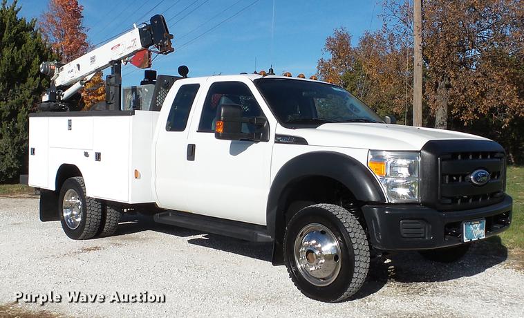 image for item DE4937 2011 Ford F450 Super Duty SuperCab service truck with crane