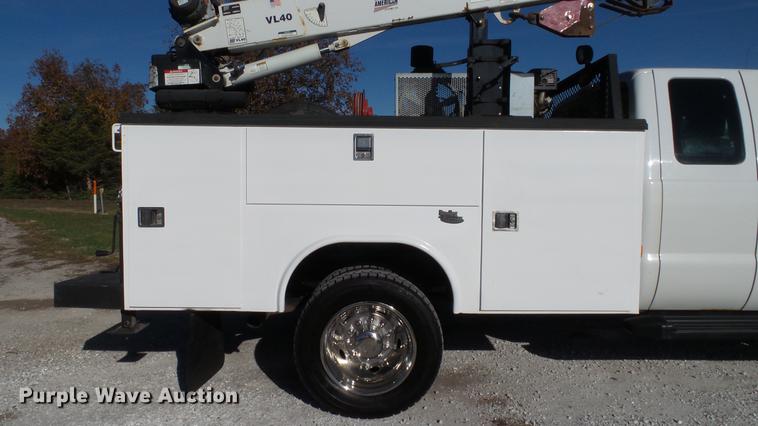 image for item DE4937 2011 Ford F450 Super Duty SuperCab service truck with crane
