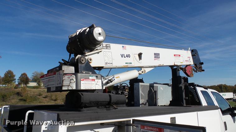 image for item DE4937 2011 Ford F450 Super Duty SuperCab service truck with crane