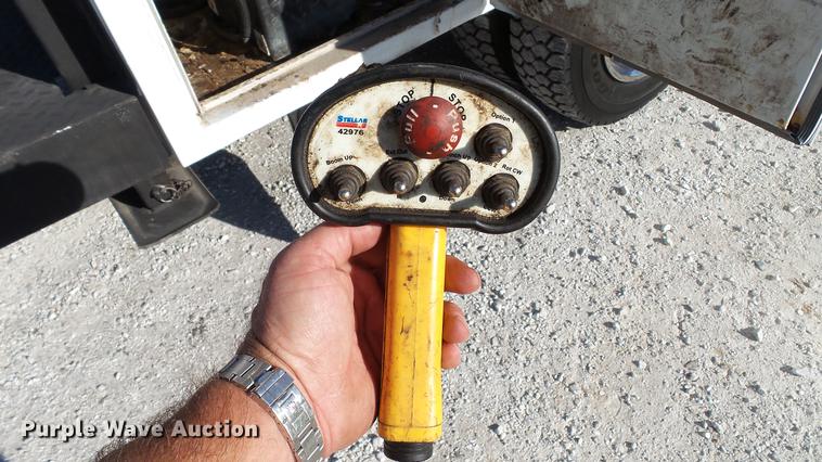 image for item DE4937 2011 Ford F450 Super Duty SuperCab service truck with crane