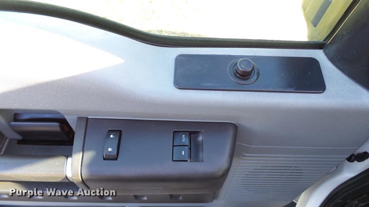 image for item DE4937 2011 Ford F450 Super Duty SuperCab service truck with crane