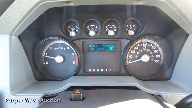 image for item DE4937 2011 Ford F450 Super Duty SuperCab service truck with crane