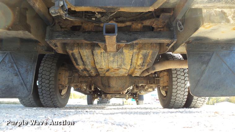 image for item DE4937 2011 Ford F450 Super Duty SuperCab service truck with crane