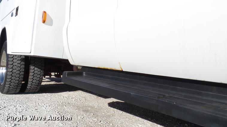 image for item DE4937 2011 Ford F450 Super Duty SuperCab service truck with crane