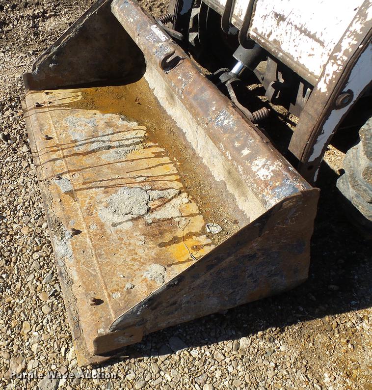 image for item DE5286 1996 Bobcat 773 skid steer