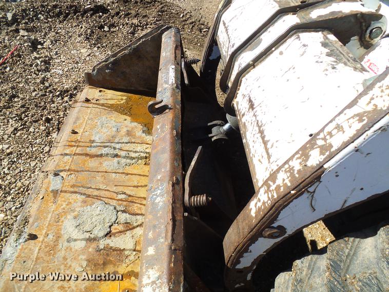 image for item DE5286 1996 Bobcat 773 skid steer