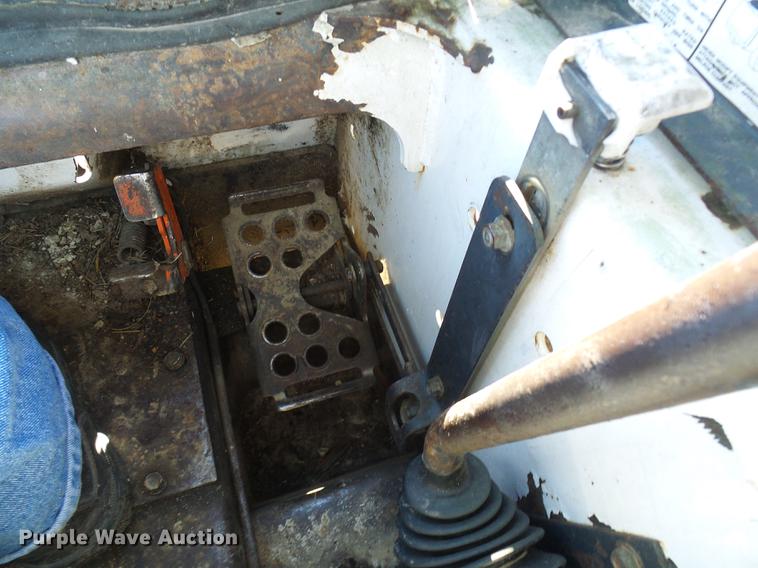 image for item DE5286 1996 Bobcat 773 skid steer