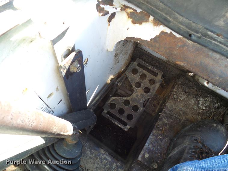 image for item DE5286 1996 Bobcat 773 skid steer