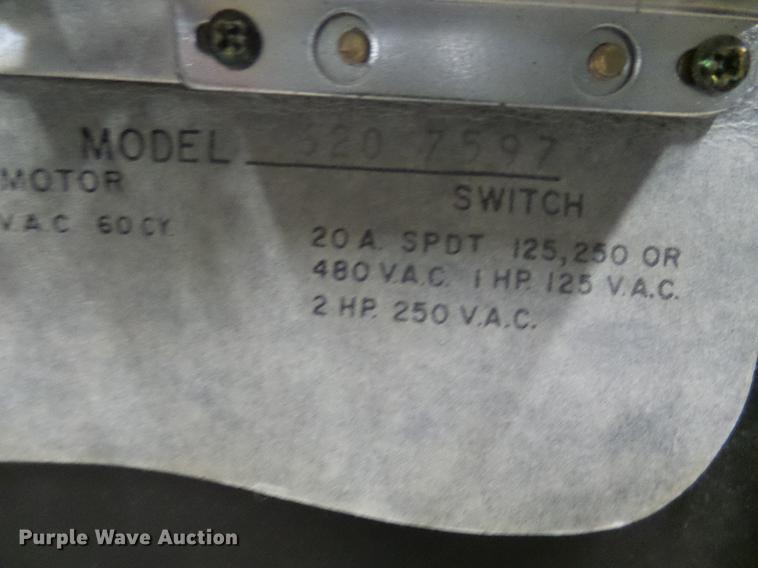 image for item DE5322 Onan 2000FDP generator