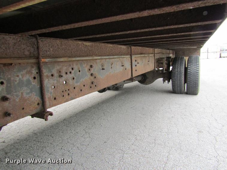 image for item DE5889 2000 International 4700 box truck