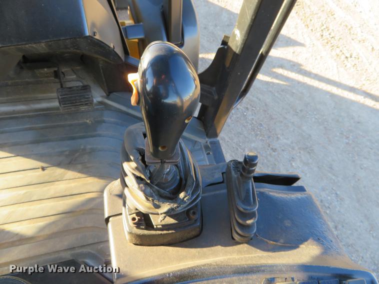 image for item DE6529 2002 Caterpillar 906 wheel loader