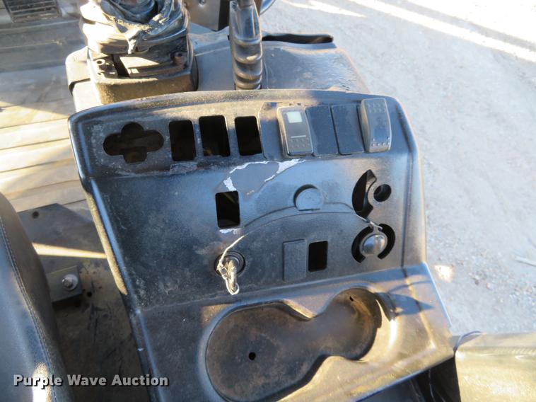 image for item DE6529 2002 Caterpillar 906 wheel loader