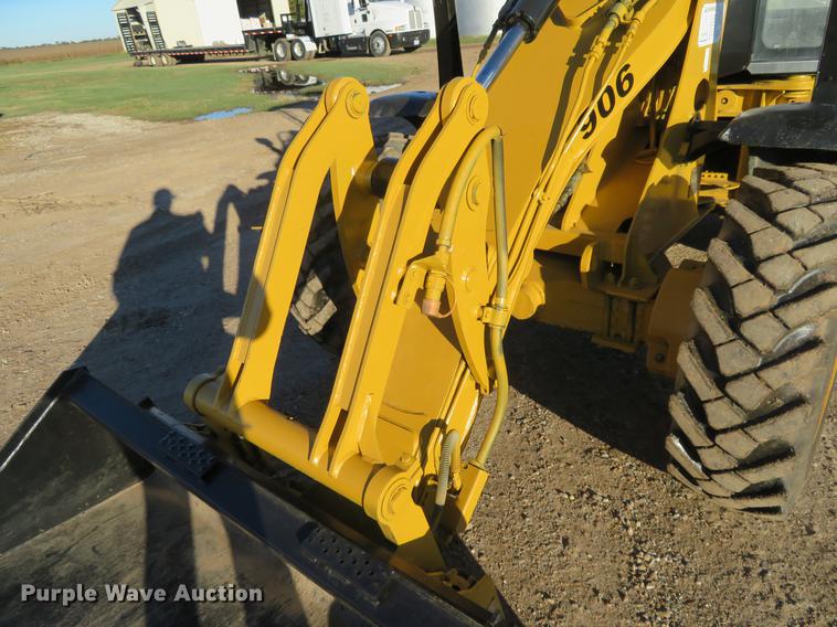 image for item DE6529 2002 Caterpillar 906 wheel loader