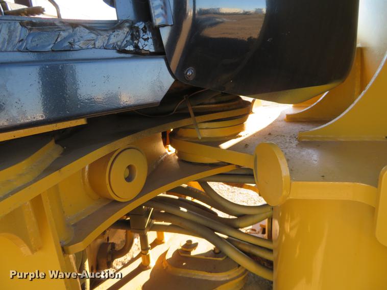 image for item DE6529 2002 Caterpillar 906 wheel loader