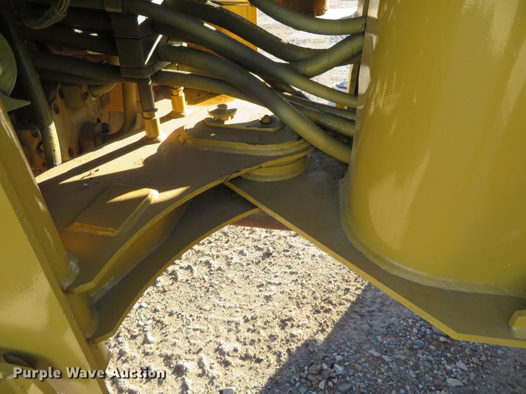 image for item DE6529 2002 Caterpillar 906 wheel loader