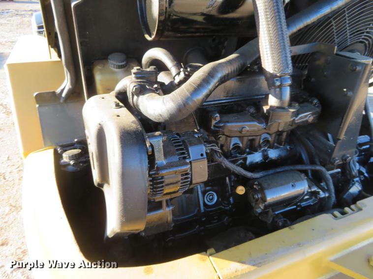 image for item DE6529 2002 Caterpillar 906 wheel loader